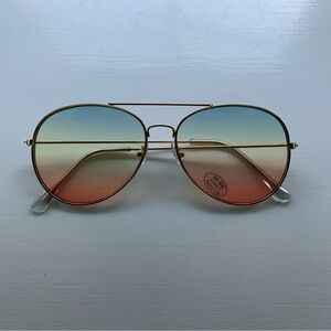 NWT Aviator Style Sunglasses with Gradient Lens Tint